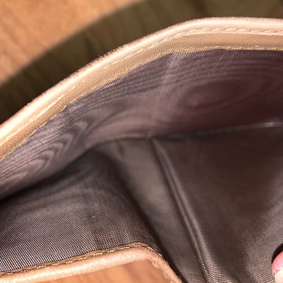 Authentic Prada Soft Calfskin Vitello Move Wallet with Authenticity Card - Picture 11 of 16